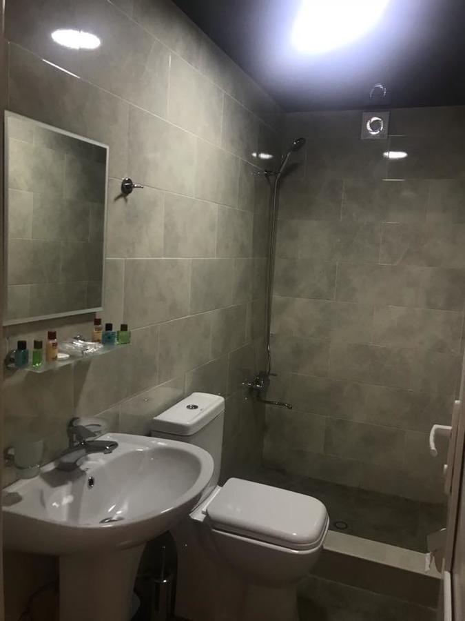 Lazika Hotel Zugdidi Kültér fotó