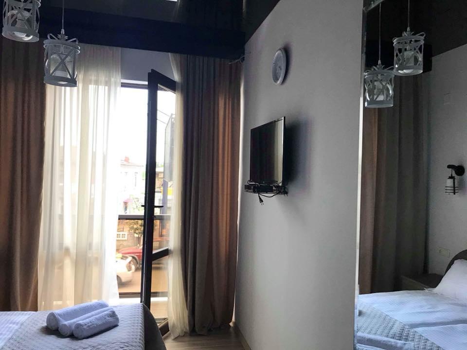 Lazika Hotel Zugdidi Kültér fotó